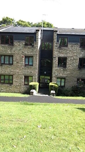 1 Bedroom Flat To Rent In Woodfield Court, Huddersfield, West Yorkshire, HD2