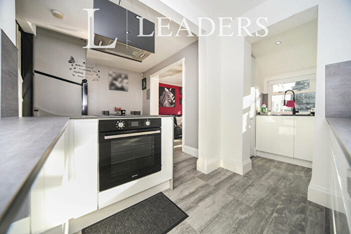 5 Bedroom Detached House To Rent In Delaune, Queen Street, Dunstable -, LU5
