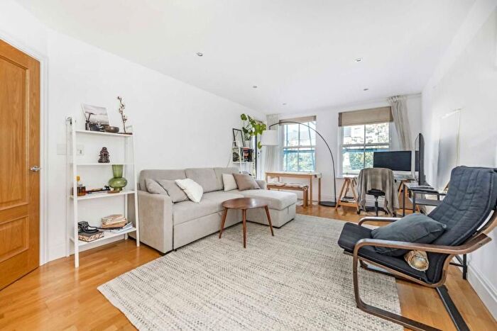 2 Bedroom Flat To Rent In Imperial Crescent, London, SW6