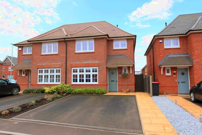 3 Bedroom Semi-Detached House For Sale In William Doody Close, Priorslee, Telford, TF2