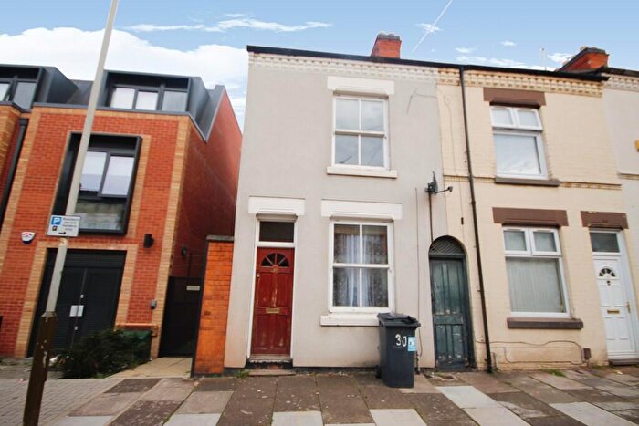 2 Bedroom End Of Terrace House To Rent In Bruce Street, Leicester, LE3