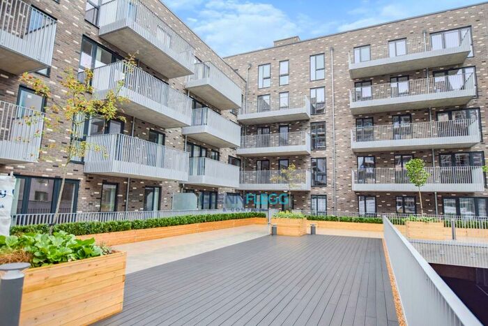 2 Bedroom Apartment To Rent In Duronto Apartments, Slough, SL1