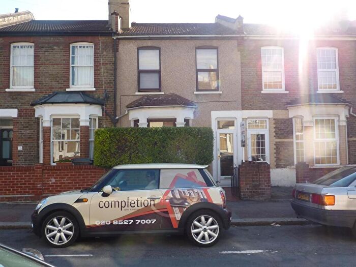 5 Bedroom Terraced House To Rent In Bedroom Bathroom House To Rent In King Edward Road, Walthamstow, - £, Pcm, E17