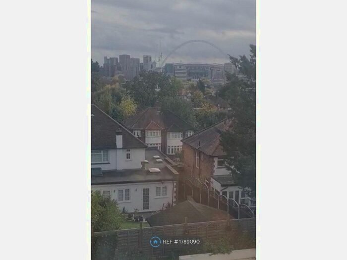 Studio To Rent In Barn Hill, Wembley, HA9