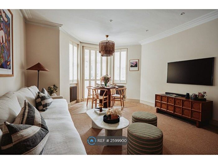 3 Bedroom Semi-Detached House To Rent In Tregunter Road, London, SW10