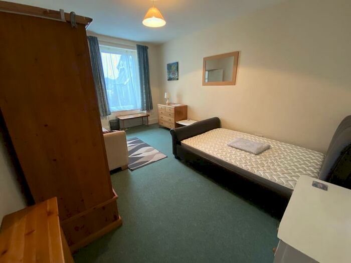 1 Bedroom Flat To Rent In Brandize Park, Okehampton, EX20