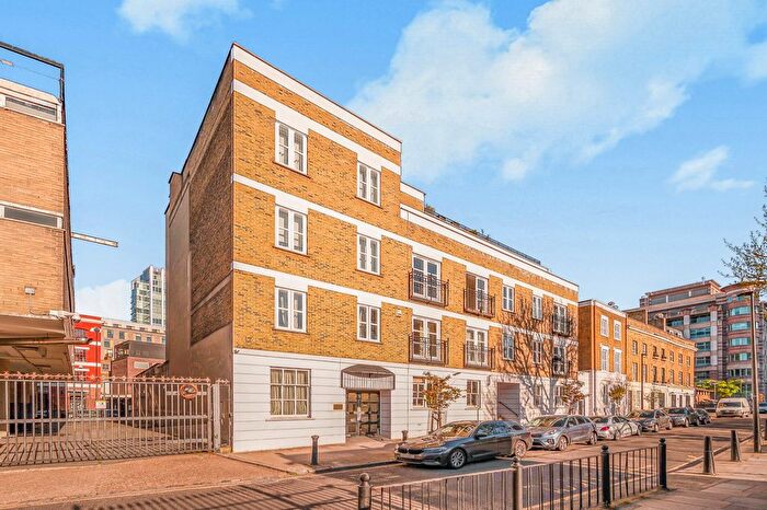2 Bedroom Flat For Sale In St. Mark Street, Aldgate, E1