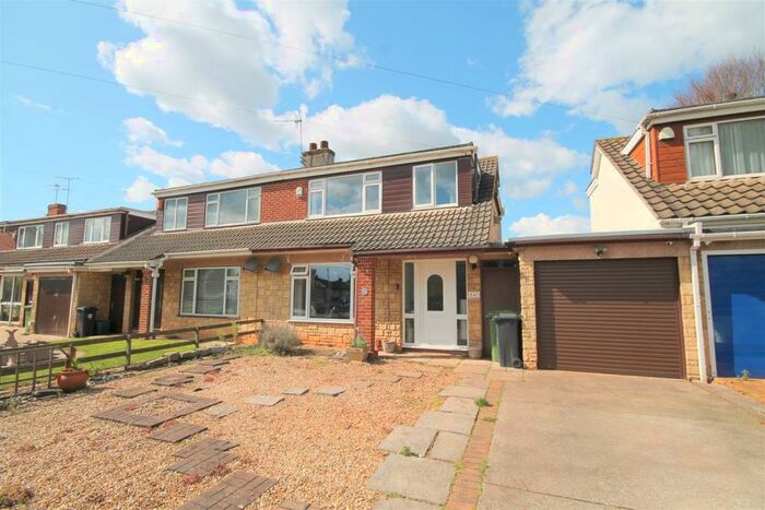 3 Bedroom Semi-Detached House To Rent In Frenchay Park Road, Frenchay, Bristol, BS16