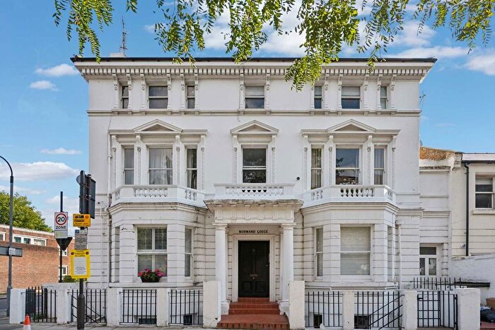 1 Bedroom Flat For Sale In Greyhound Road, London, W14