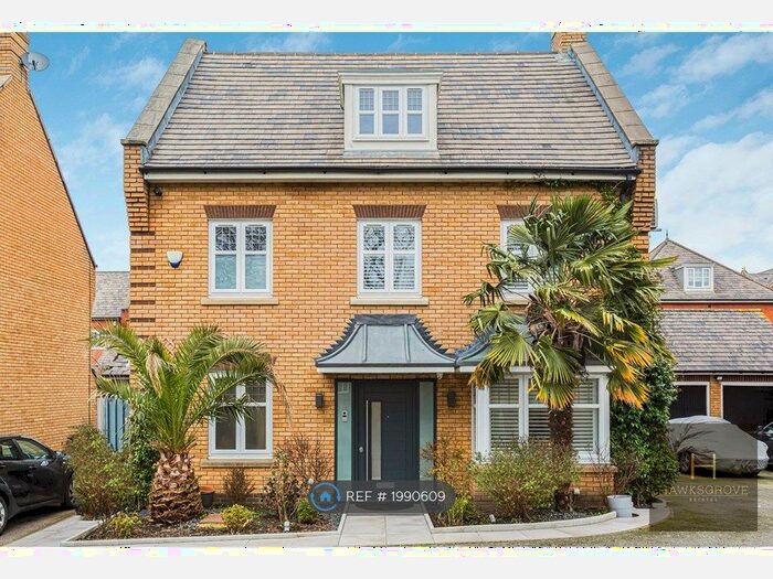 4 Bedroom Detached House To Rent In Marwood Drive, London, NW7