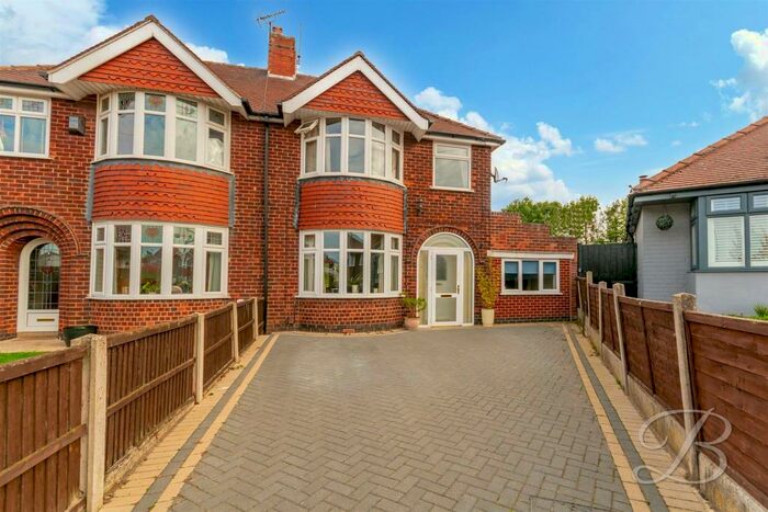 3 Bedroom Semi-Detached House For Sale In Cambria Road, Pleasley, Mansfield, NG19