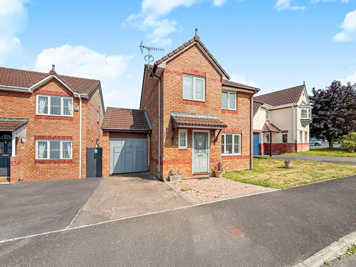 3 Bedroom Detached House For Sale In Middle Combe Drive, Roundswell, Barnstaple, North Devon, EX31