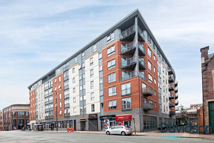 2 Bedroom Apartment To Rent In Quartz Apartments, Birmingham, B18