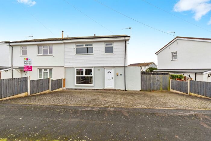 3 Bedroom Semi-Detached House For Sale In Sharpley Drive, East Leake, Loughborough, LE12