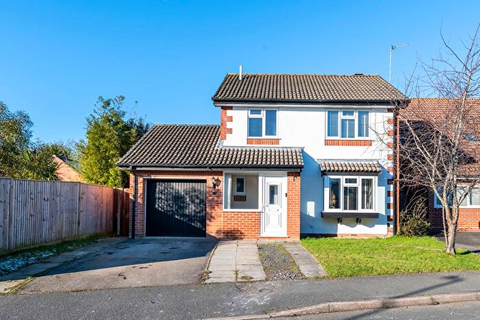 3 Bedroom Detached House For Sale In Roman Way, Uckfield, TN22