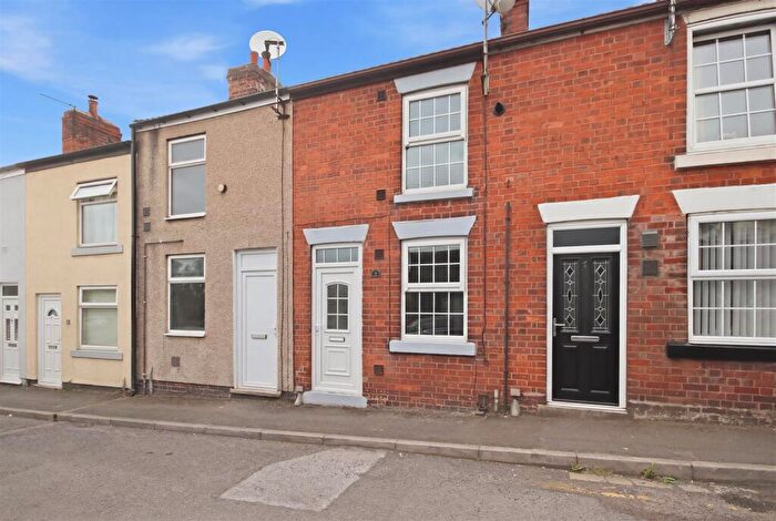 2 Bedroom Terraced House For Sale In Chapel Street, Chesterfield, S41