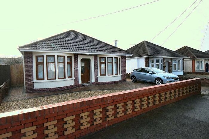 2 Bedroom Detached Bungalow To Rent In Leamington Road, Rhiwbina, Cardiff., CF14