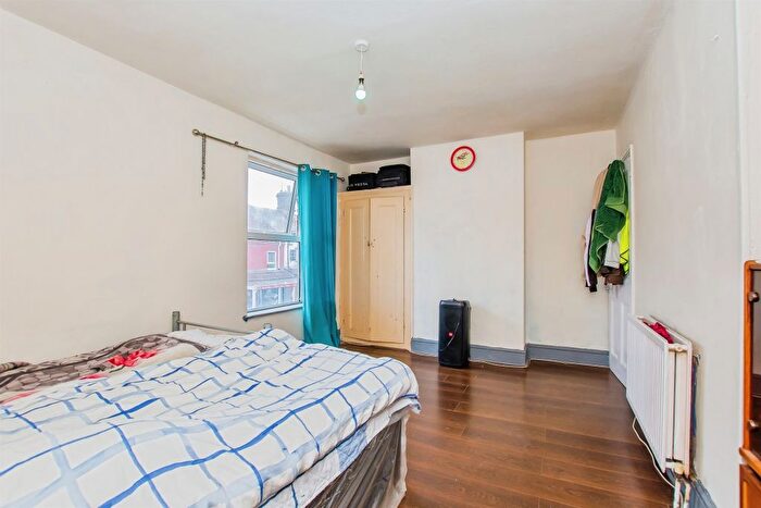 3 Bedroom Terraced House For Sale In Gladstone Street, Peterborough, PE1