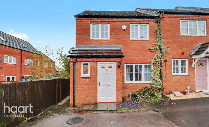 3 Bedroom End Of Terrace House For Sale In Murray Close, Nottingham, NG5