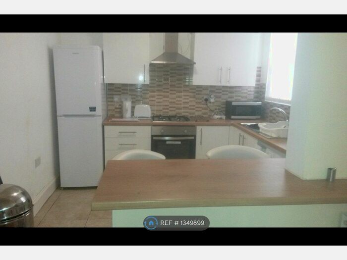 4 Bedroom End Of Terrace House To Rent In Edinburgh Road, Liverpool, L7