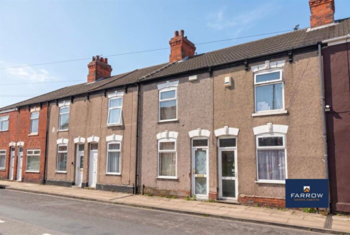 3 Bedroom Terraced House For Sale In Weelsby Street, Grimsby, DN32