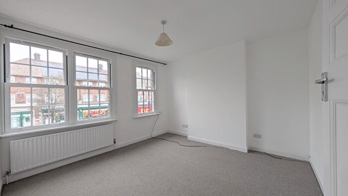 2 Bedroom Apartment To Rent In Drayton Waye, Harrow, HA3