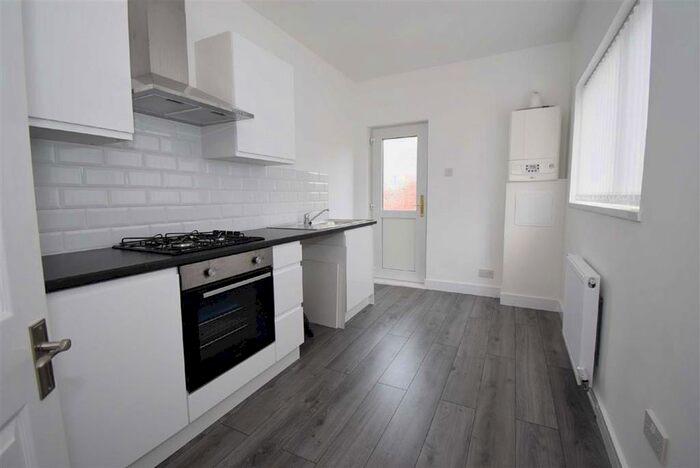 1 Bedroom Flat To Rent In Brinkburn Street, South Shields, NE34