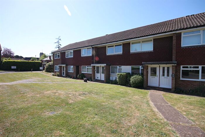 2 Bedroom Maisonette To Rent In Russell Court, Leatherhead, KT22