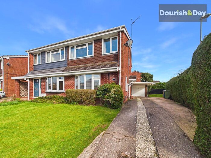 3 Bedroom Semi-Detached House For Sale In Rookswood Copse, Stafford, ST17