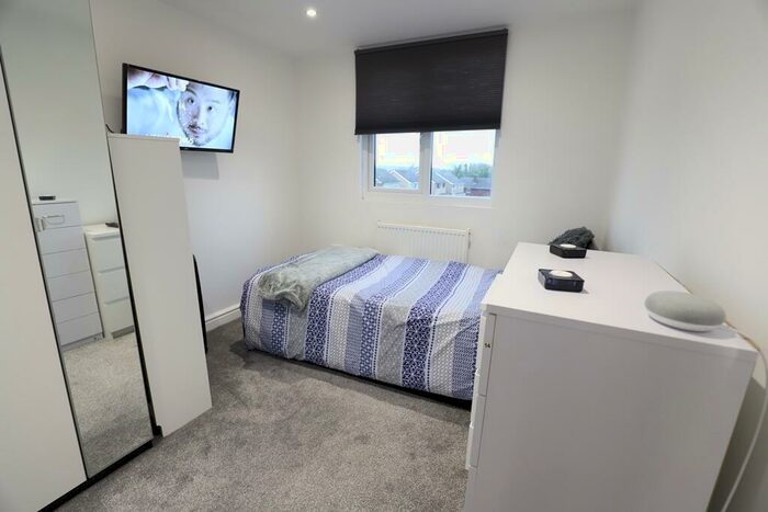 1 Bedroom Semi Detached House To Rent In Underwood Road, Newcastle-under-Lyme, ST5