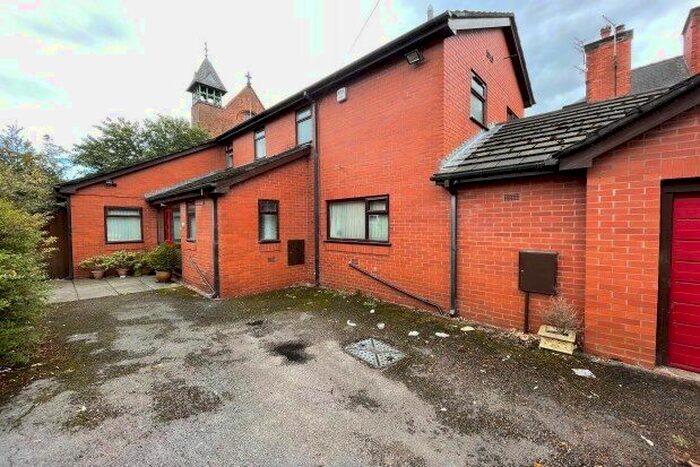 4 Bedroom Property To Rent In Mort Street, Wigan, WN6