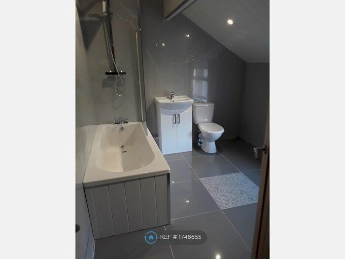 3 Bedroom Semi-Detached House To Rent In Grey Street, Crook, DL15