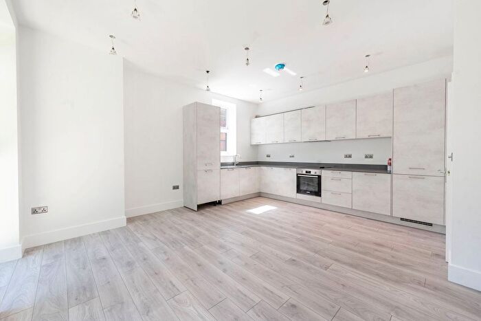2 Bedroom Flat For Sale In West End Lane, Pinner, HA5