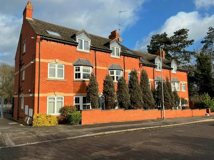 2 Bedroom Flat To Rent In Washbrook Road, Rushden, NN10
