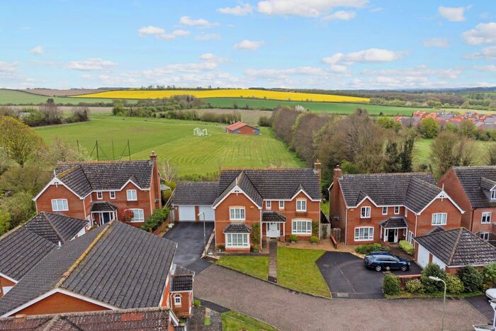 5 Bedroom Detached House For Sale In Micheldever Gardens, Whitchurch, Hampshire, RG28