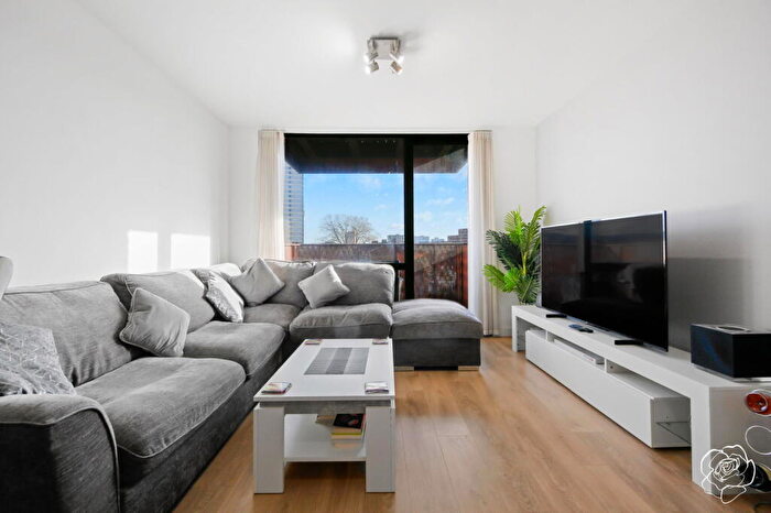 1 Bedroom Apartment For Sale In Carriage House, Leyton Road, Stratford, E15