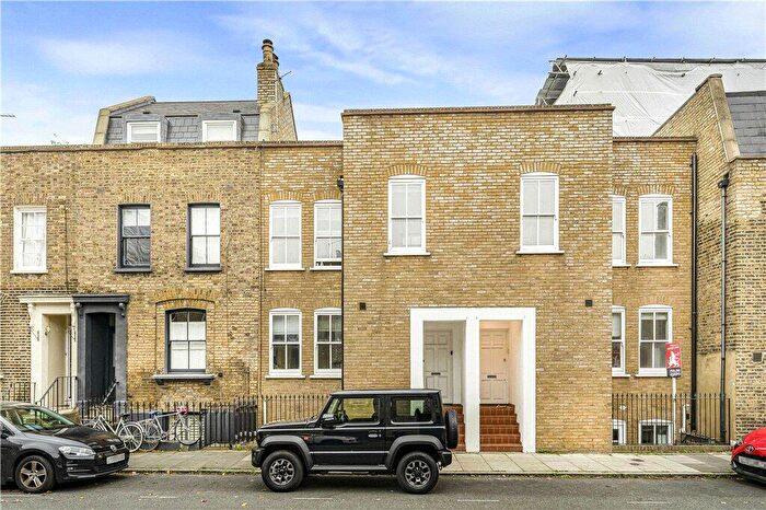 3 Bedroom Terraced House For Sale In Ellesmere Road, London, E3