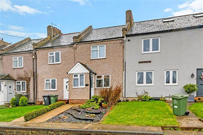 3 Bedroom Terraced House For Sale In Southfleet Road, Bean, Dartford, Kent, DA2