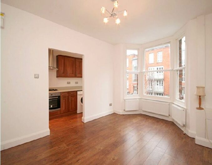 2 Bedroom Flat To Rent In Lithos Road, London, NW3