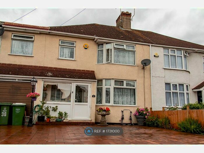 4 Bedroom Semi-Detached House To Rent In First Avenue, Bexleyheath, DA7