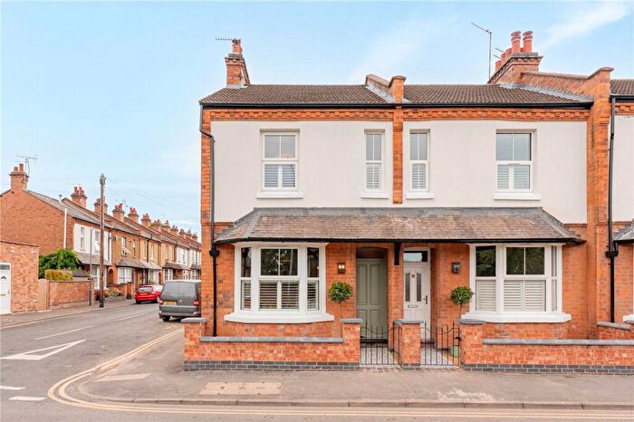 3 Bedroom End Of Terrace House For Sale In Old Milverton Road, Leamington Spa, Warwickshire, CV32