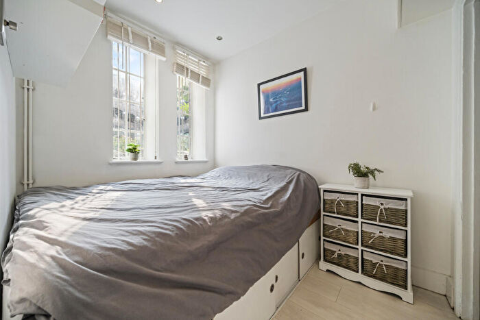 1 Bedroom Flat For Sale In Mortimer Crescent, London, NW6