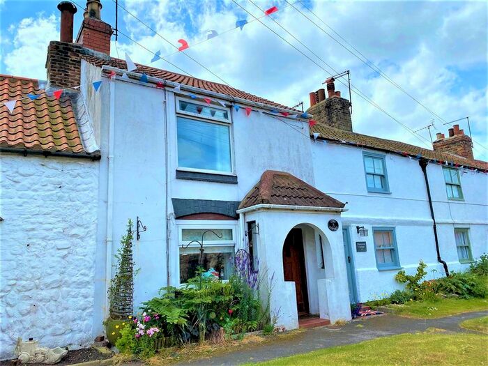 2 Bedroom Cottage For Sale In Cliff Road, Atwick, Driffield, YO25