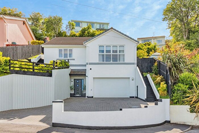 3 Bedroom Detached House For Sale In Greenfield Road, Paignton, TQ3