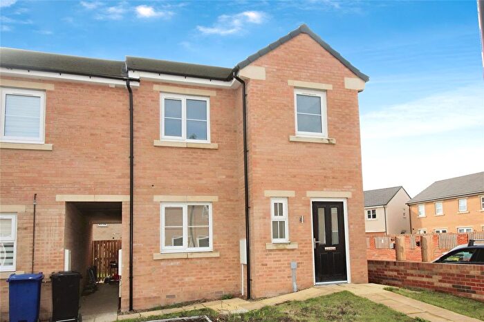 3 Bedroom End Of Terrace House To Rent In Waterside Road, Stainforth, Doncaster, South Yorkshire, DN7