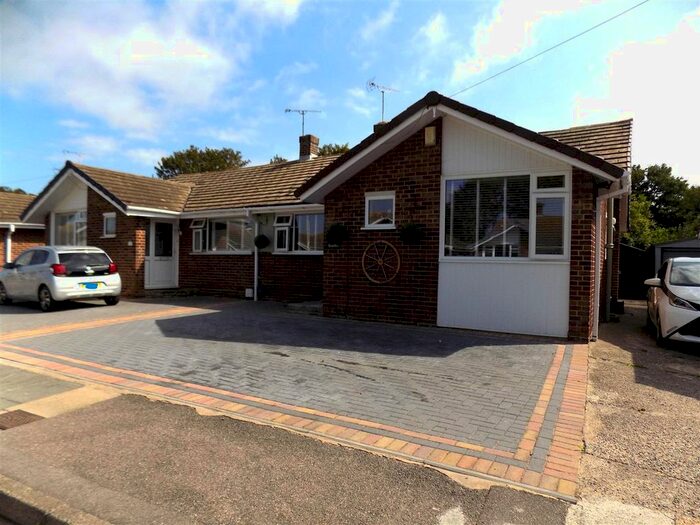 2 Bedroom Semi-Detached Bungalow To Rent In Sherwood Gardens, Ramsgate, CT11