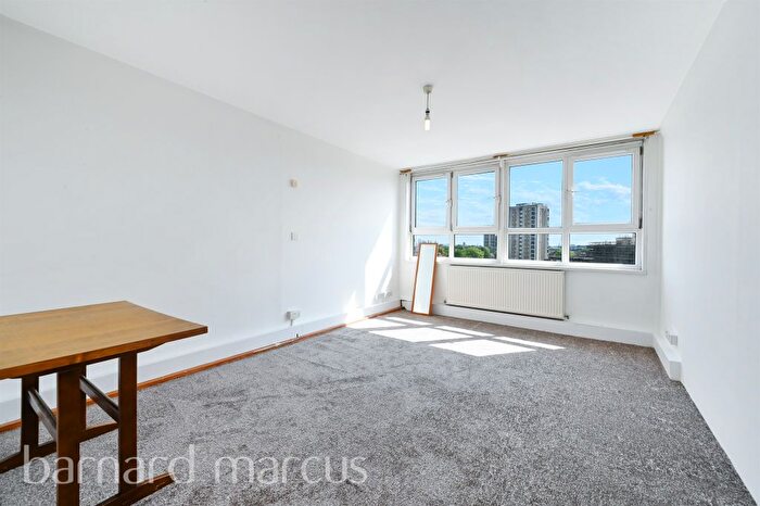 2 Bedroom Flat For Sale In Grantham Road, London, SW9