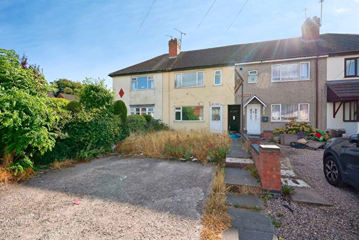3 Bedroom Terraced House For Sale In Southbourne Avenue, Walsall, West Midlands, WS2
