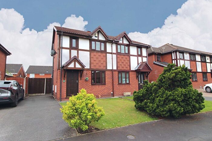 2 Bedroom Semi Detached House For Sale In Belvedere Road, Ashton-In-Makerfield, Wigan, WN4
