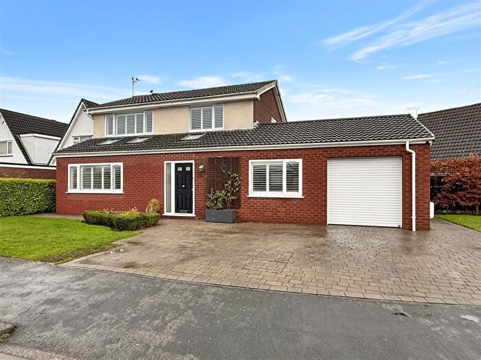 4 Bedroom Detached House For Sale In Frankby Close, Wirral, CH49
